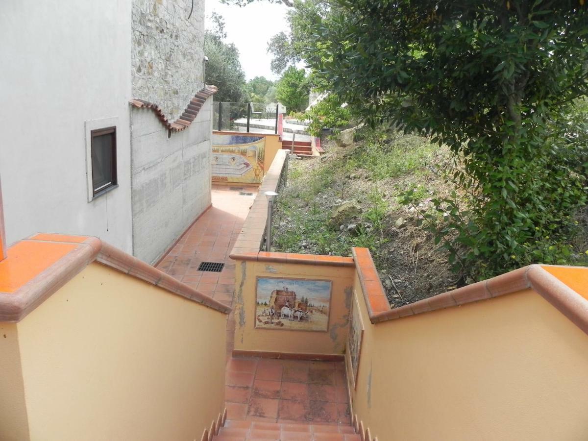 Agriturismo B&B Il Rifugio Di Nino Contursi Zewnętrze zdjęcie