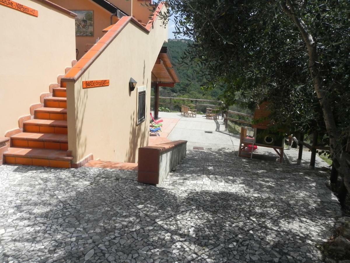 Agriturismo B&B Il Rifugio Di Nino Contursi Zewnętrze zdjęcie
